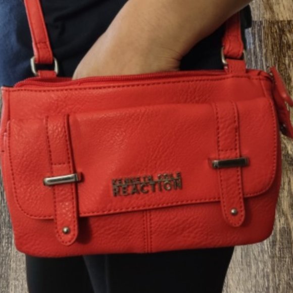 "NWOT Kenneth Cole Reaction Cross-body Small Red Purse"⬇️ - Picture 2 of 8